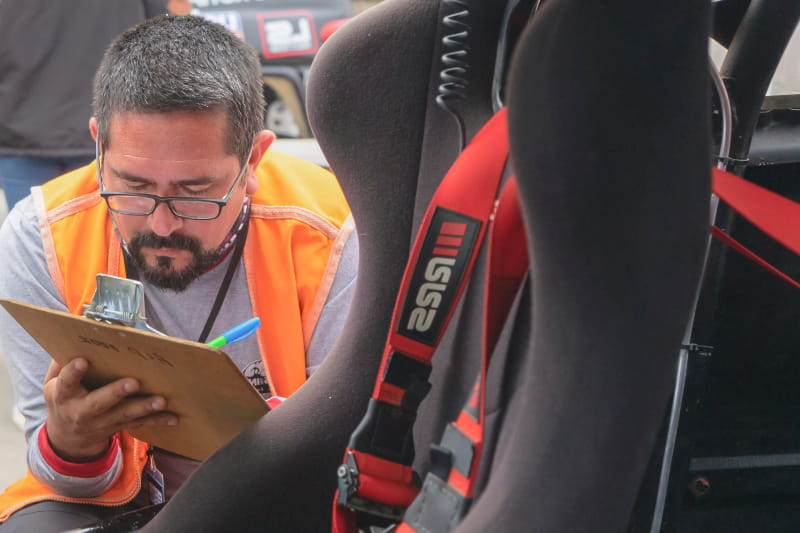Mechanic making service checklist